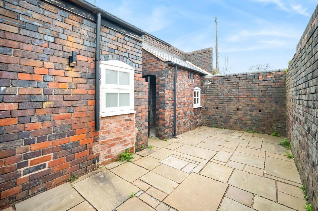 Beautiful Waterside Apartment - Parking - Perry Barr - Top Rated Birmingham Exterior foto